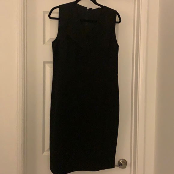 Black Tahari Sleevless - Picture 1 of 2